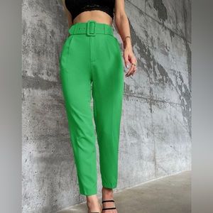 Tapered pants with belt